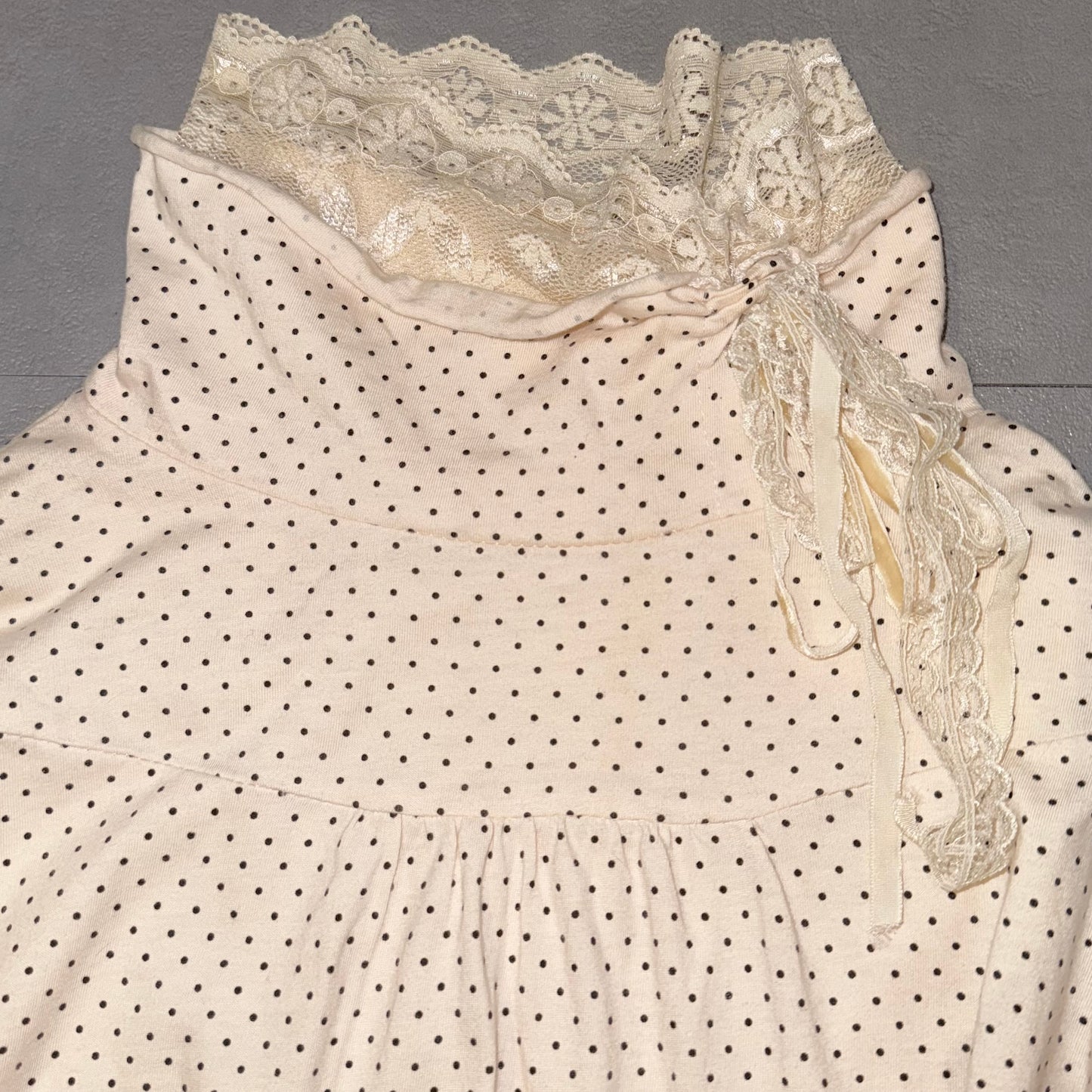 Beige polka dot lace turtle neck long sleeve