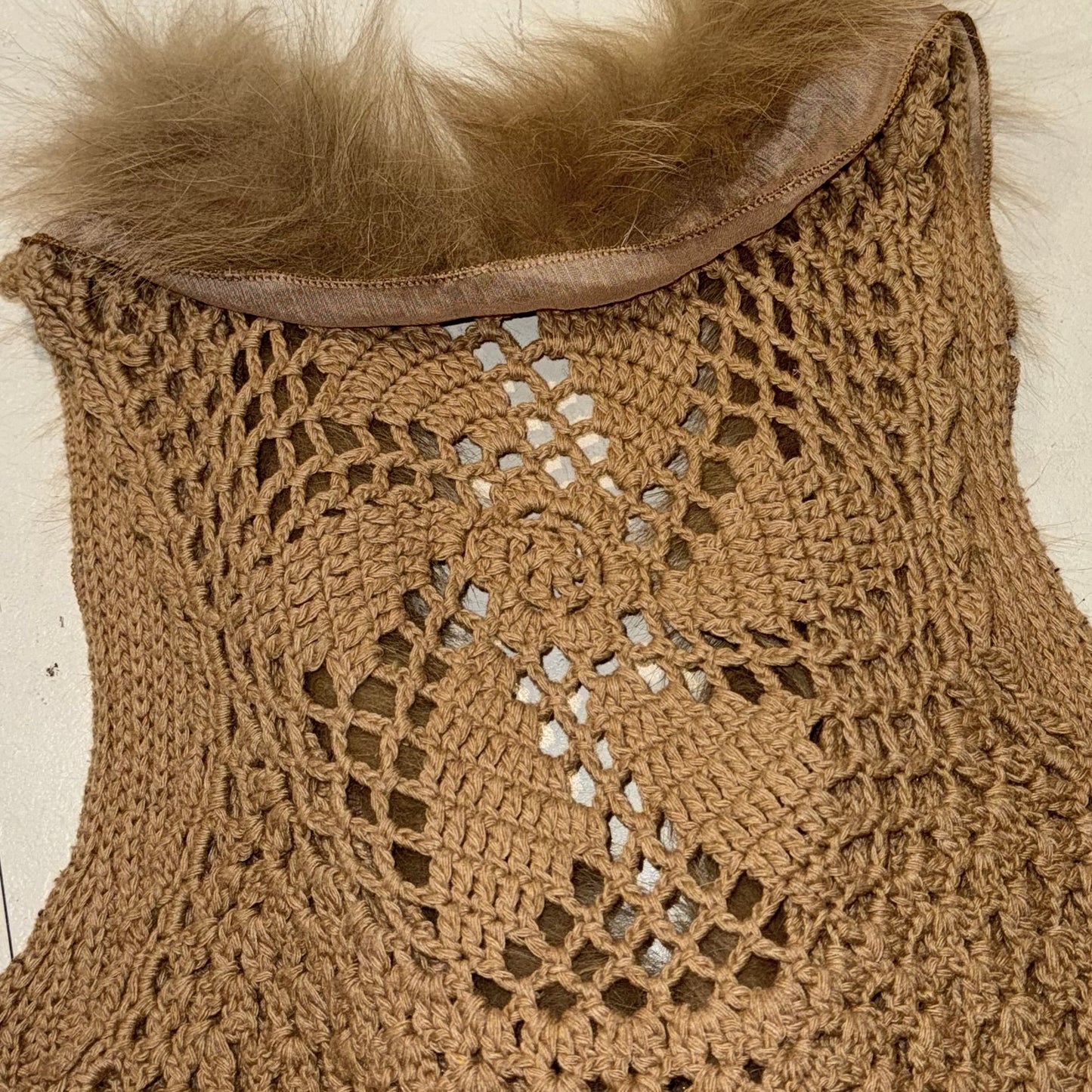 Brown knit vest with fur collar