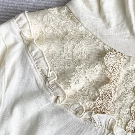 Axes beige lace top with furry sleeve