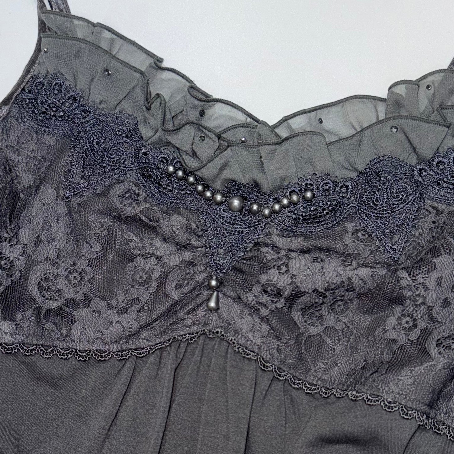 Axes Grey lace pearl cami