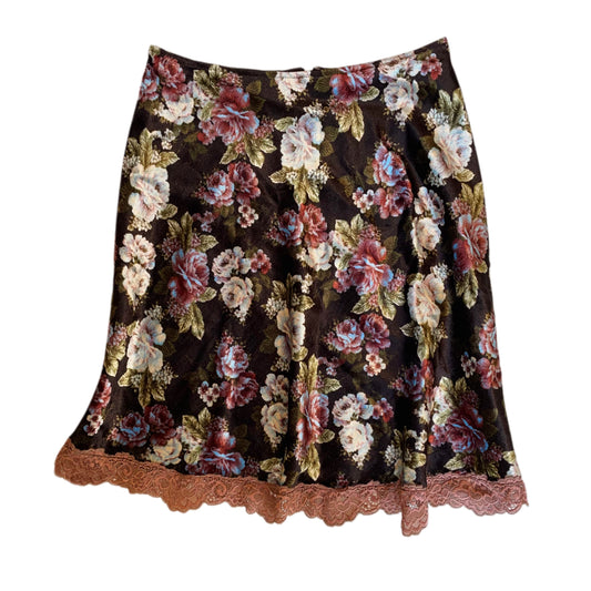 Floral lace velvet skirt