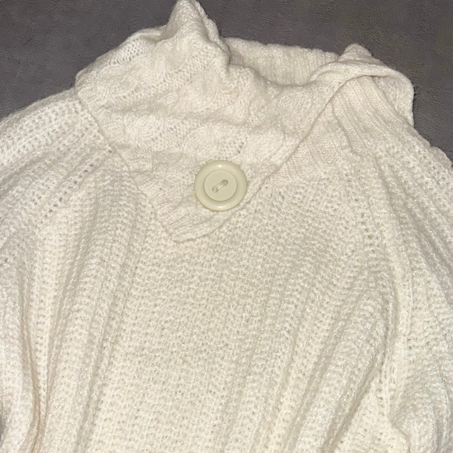 Fancy Pocket ivory collar button knit top