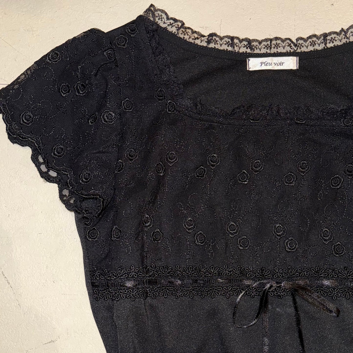 Black lace puff short sleeve
