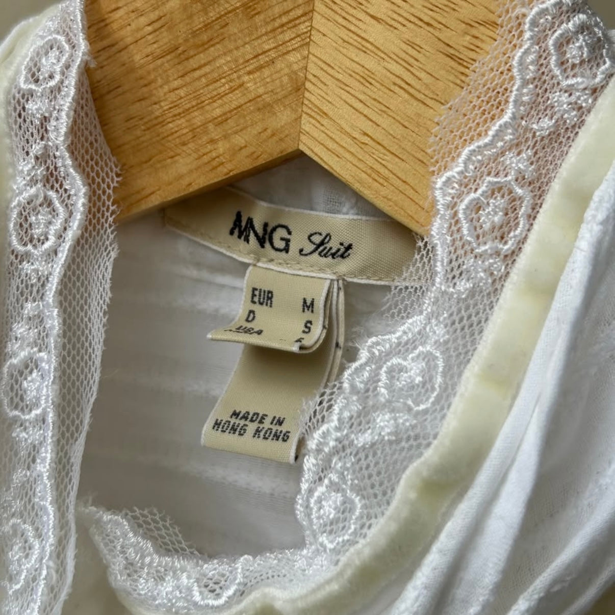 Mng white lace shirt with tie
