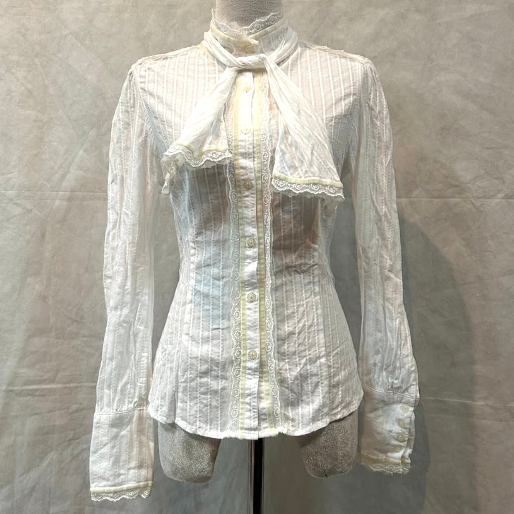 Mng white lace shirt with tie