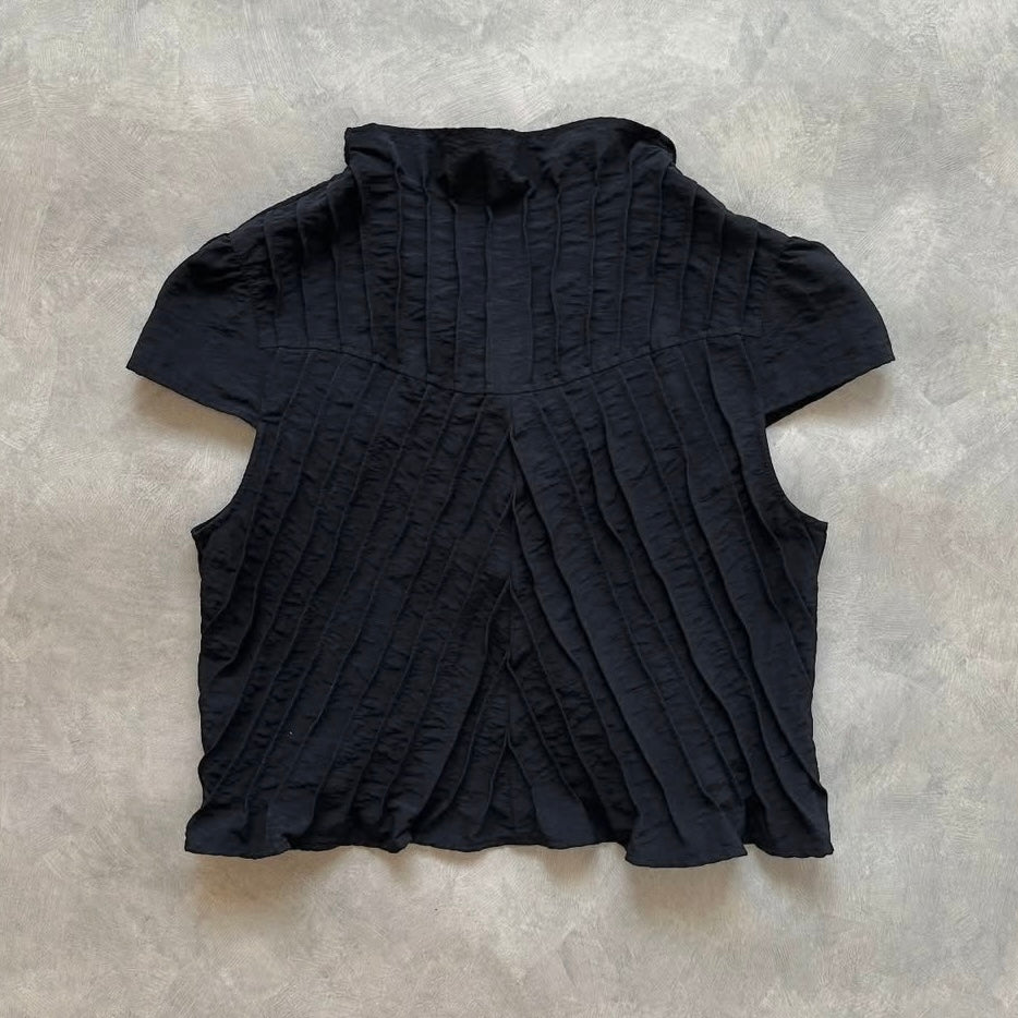 Cote black top