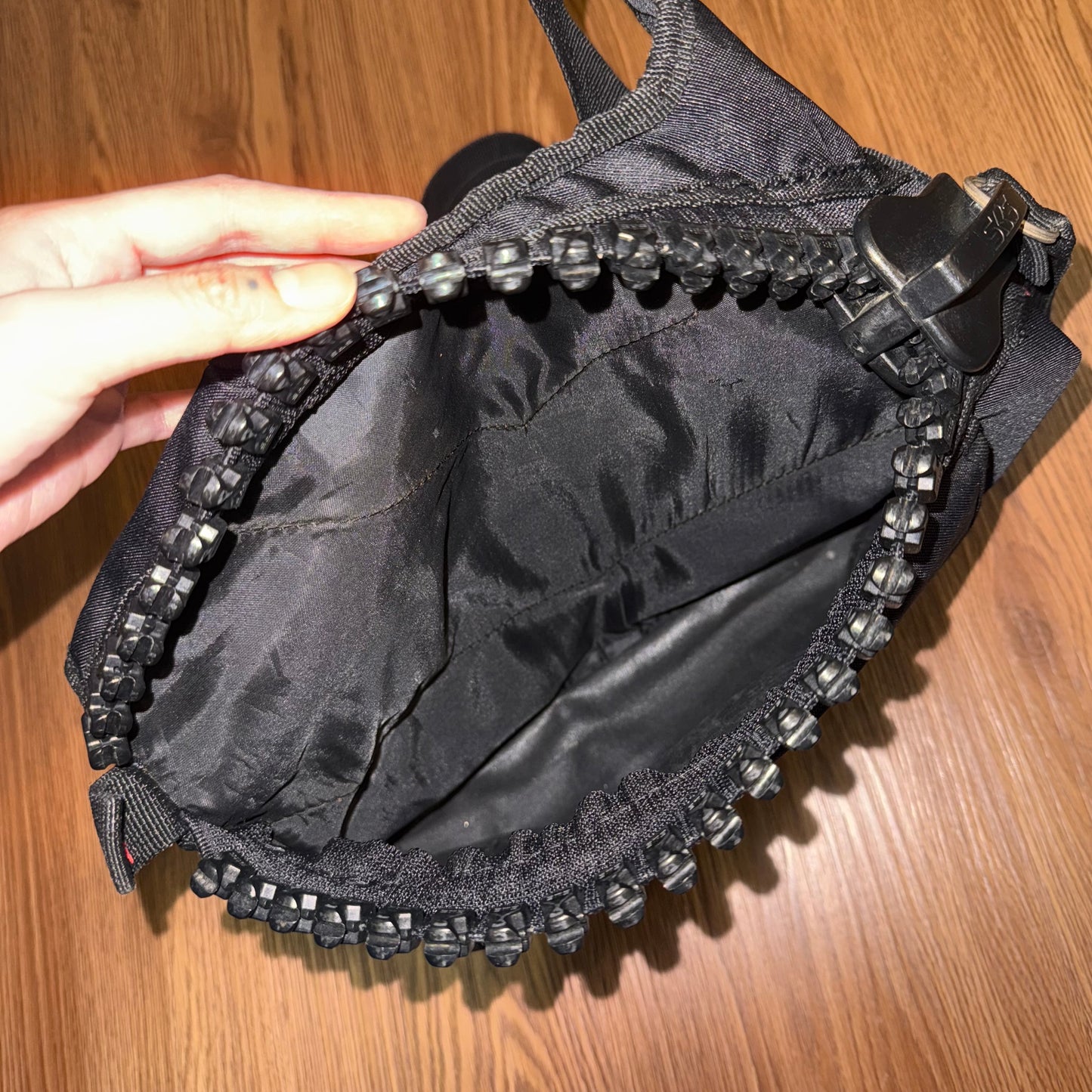 Big zipper crossbody bag