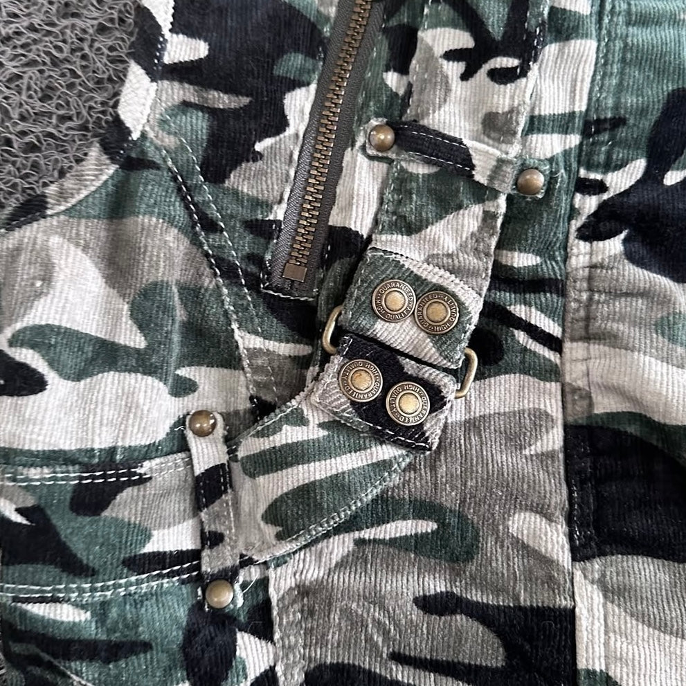Camo zip up buttons vest with hat