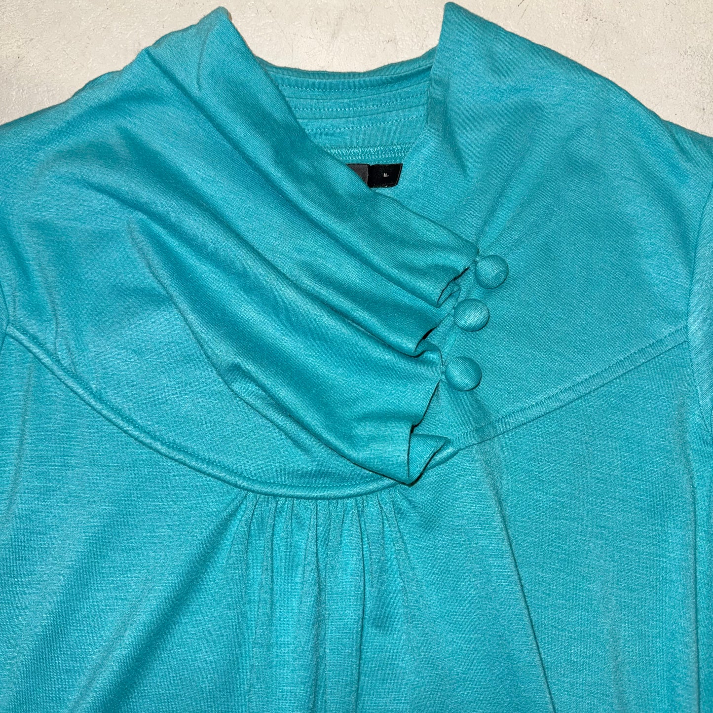 Teal button top