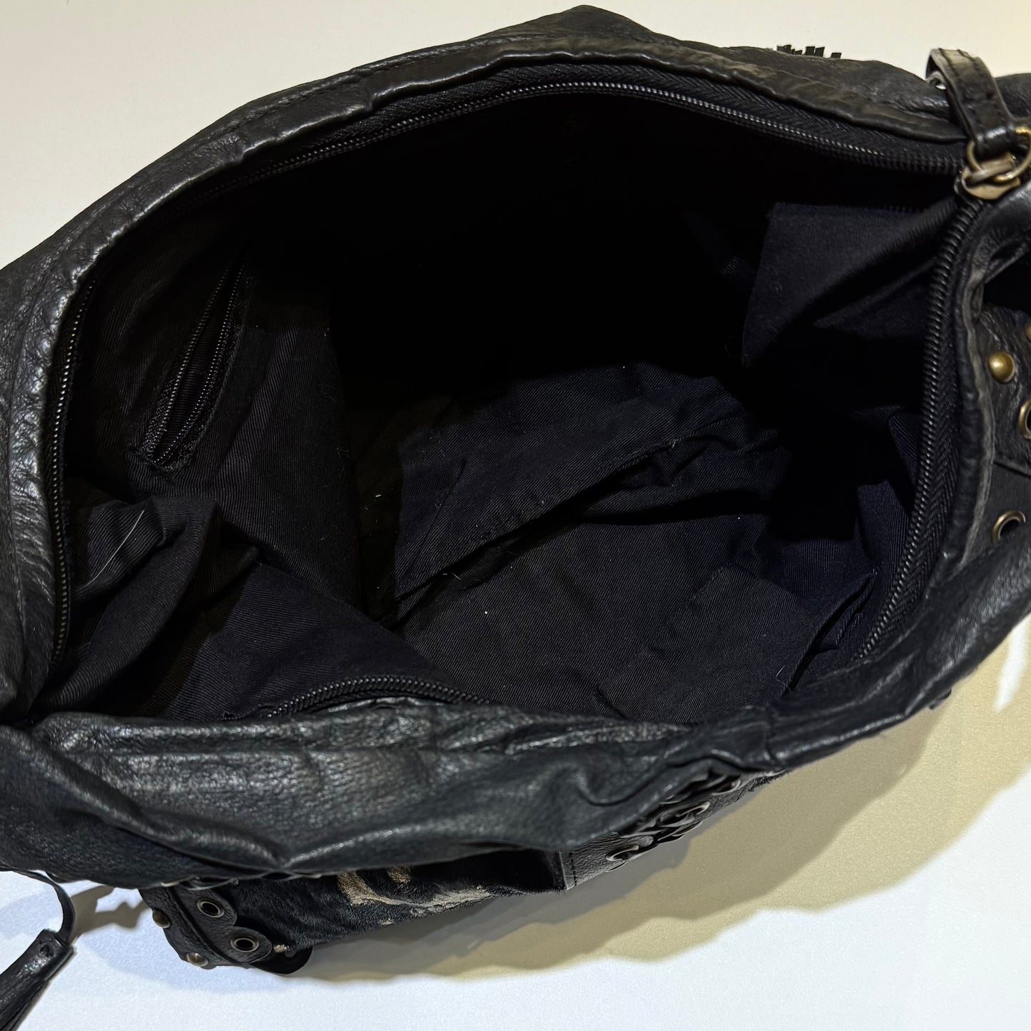 Black leather rivets shoulder bag