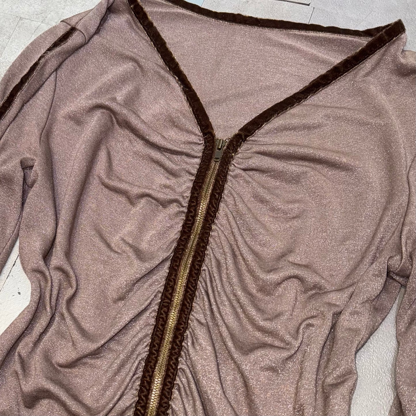 Brown v-neck zipper long sleeve