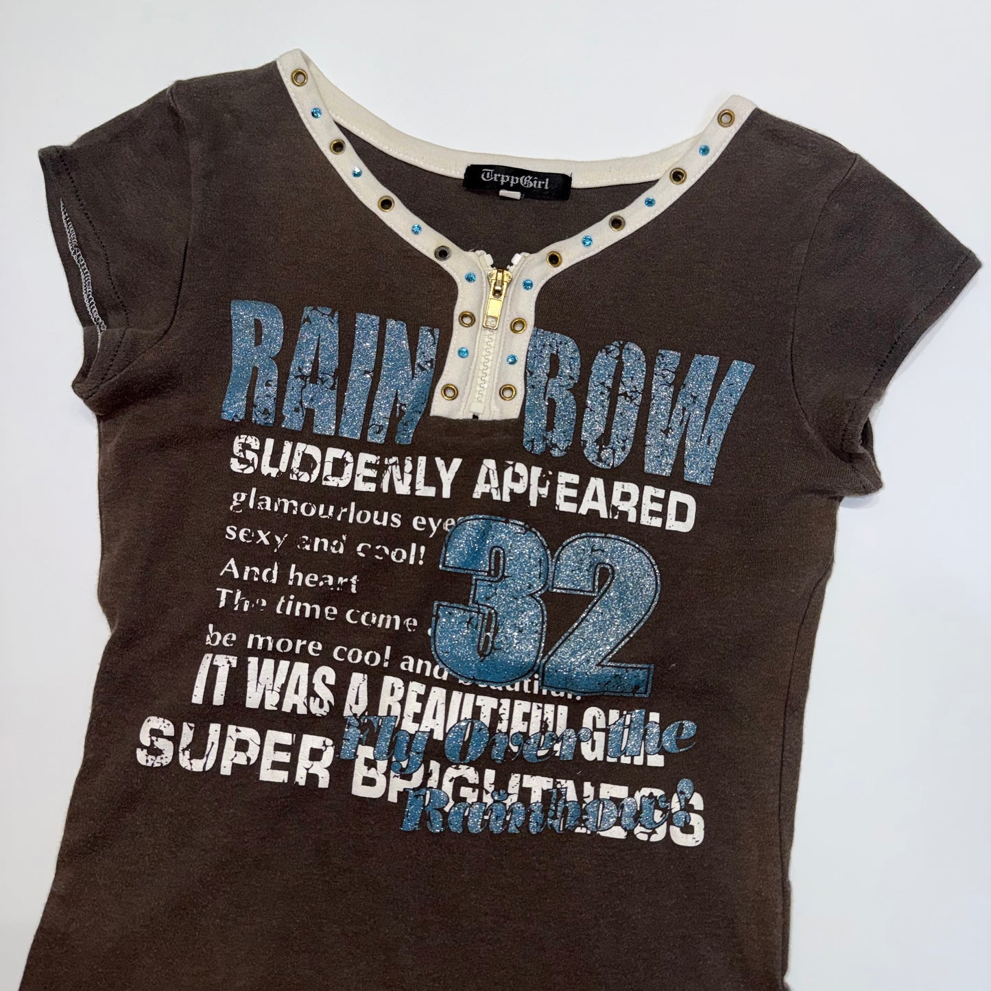 Brown graphic zipper top