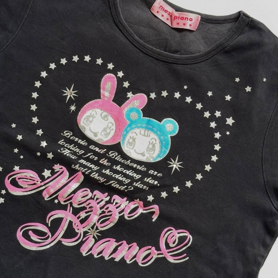 Mezzo piano graphic top
