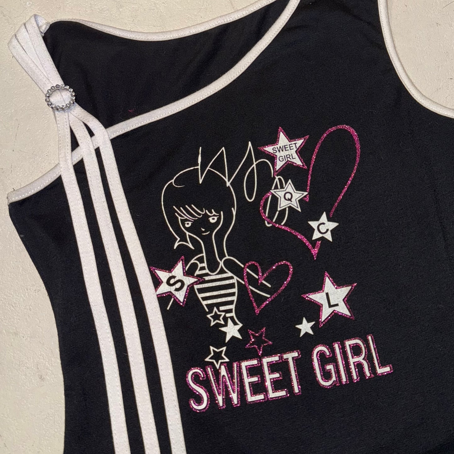 Sweet girl black top