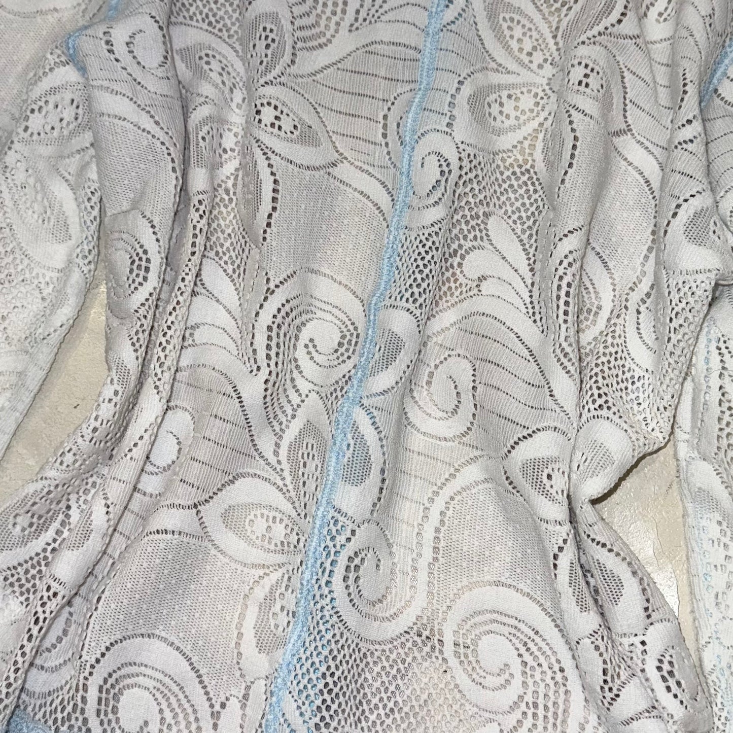 Lace graphic zipper shirt