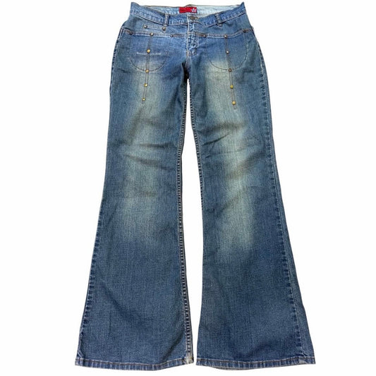 Rivets flares