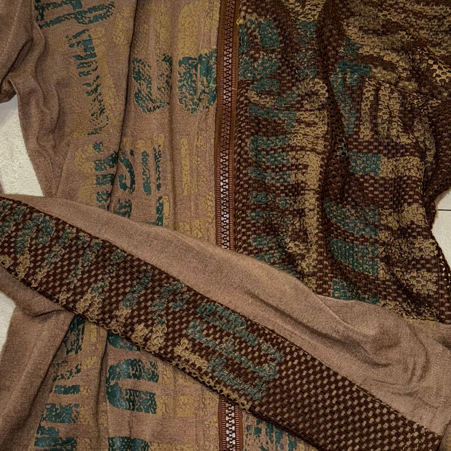 Brown zipper hooded long sleeve