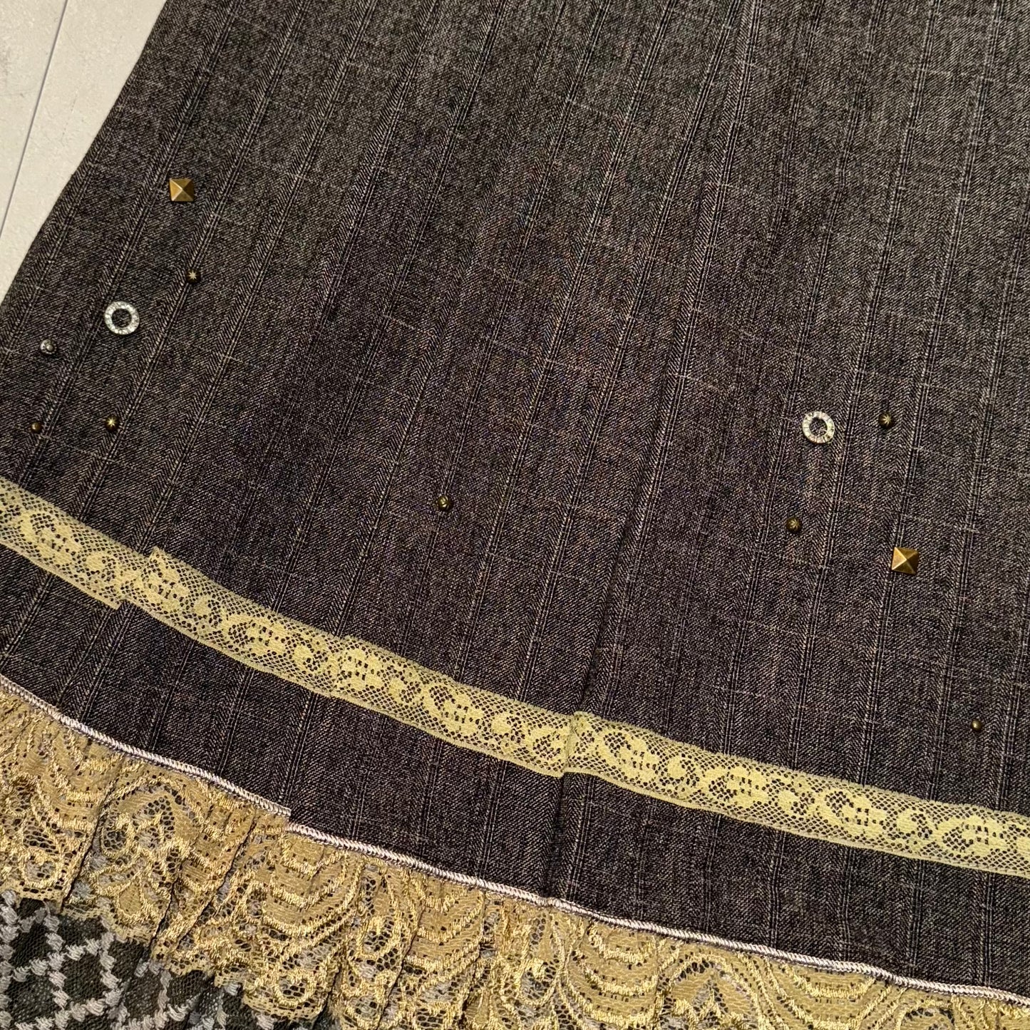 Brown checkered green lace skirt with rivets detail