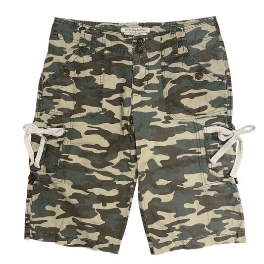 Abercrombie camo lace jorts