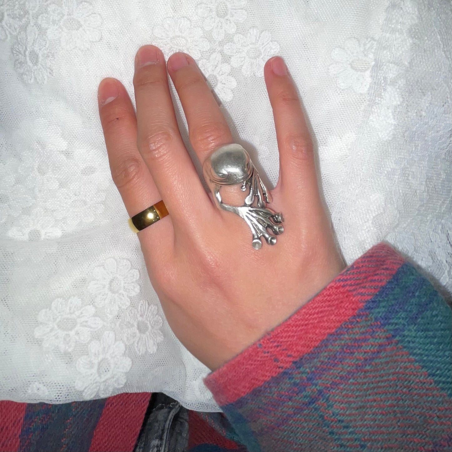 925 sliver plated Frog ring(very coollll)