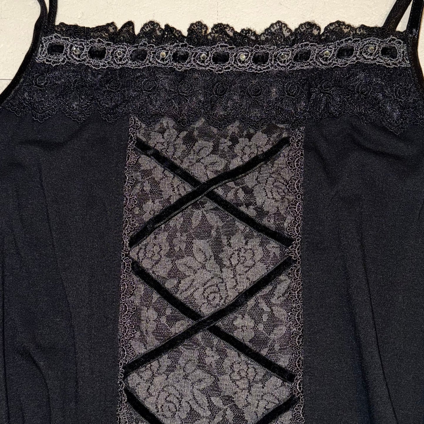 Axes black lace tank