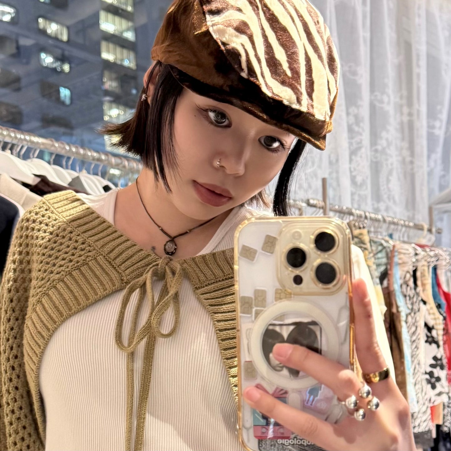 Brown zebra velvet flat cap