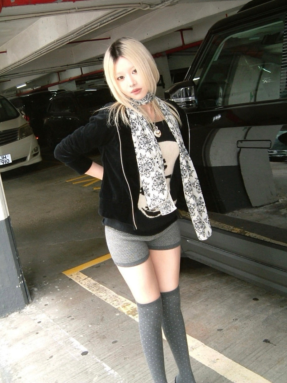 Smoking skull knit top