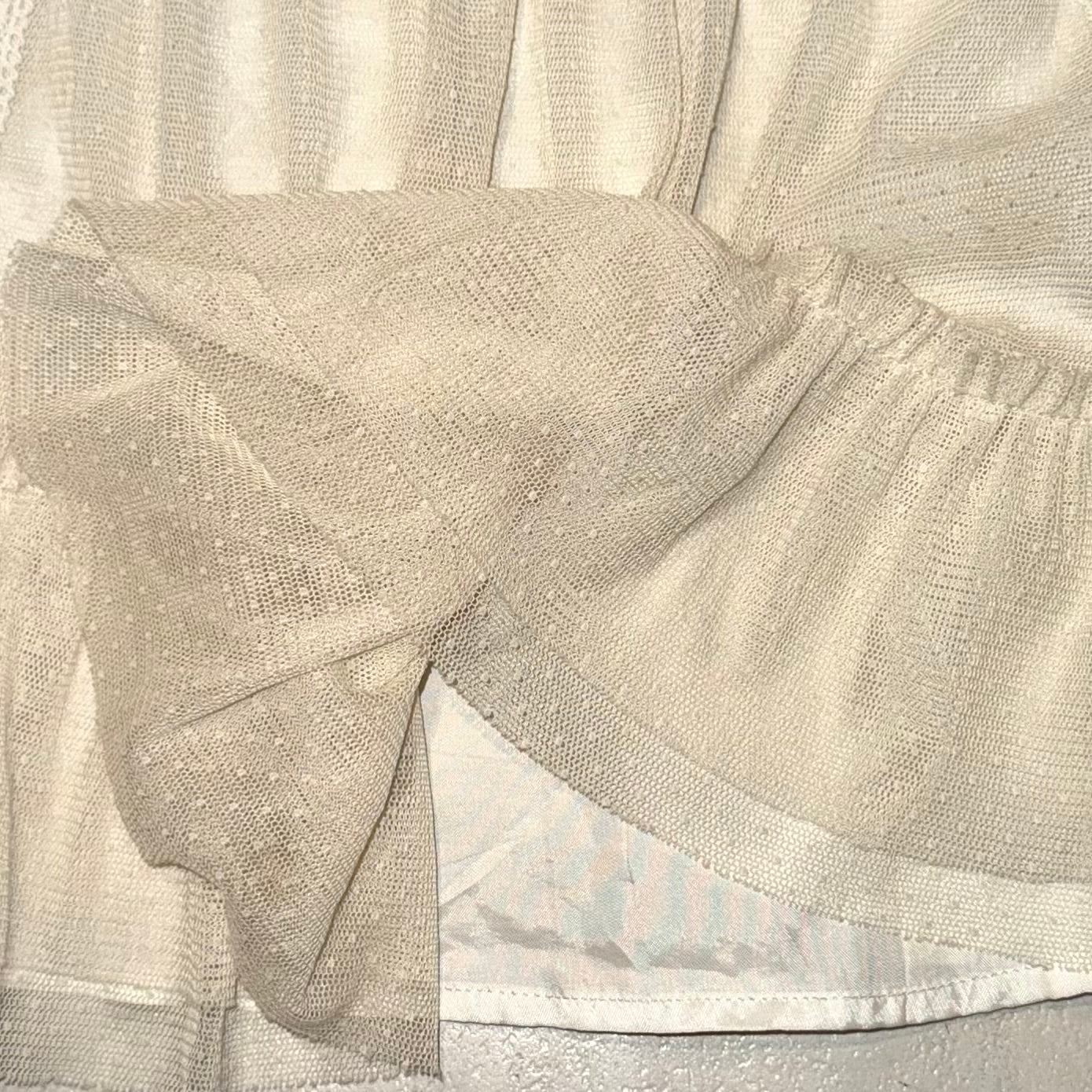 Laissé passé ivory embroidered lace skirt