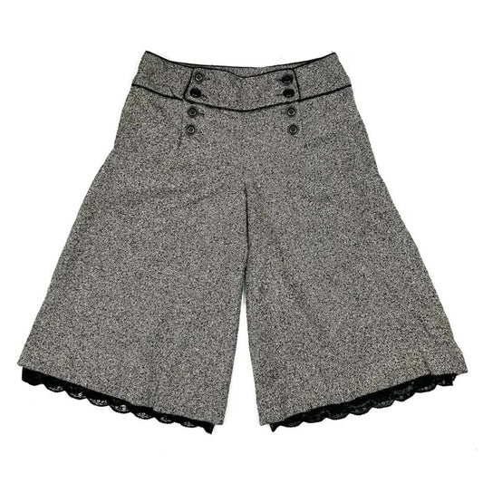 Lace layered grey jorts