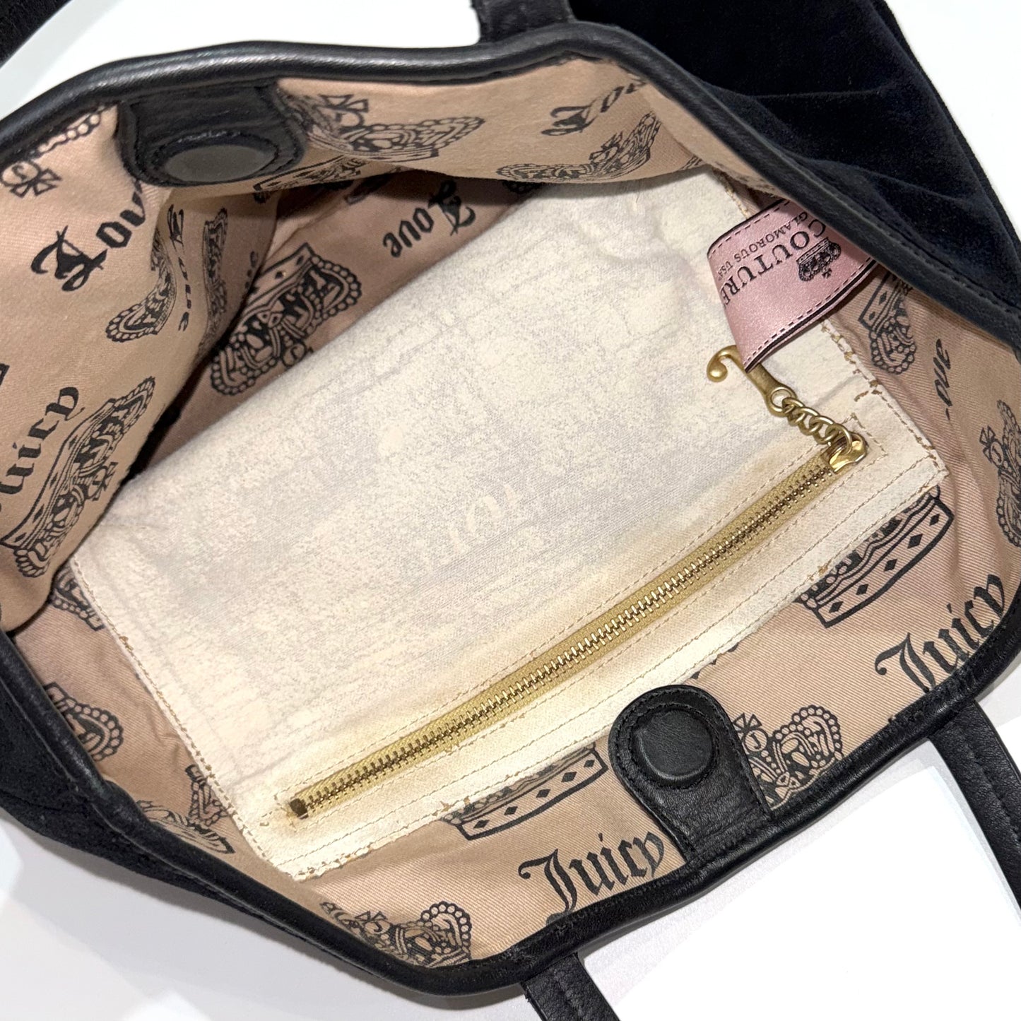 Juicy Couture black shoulder bag with heart keychain
