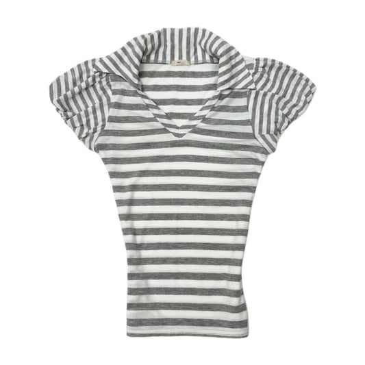 Grey v-neck striped top