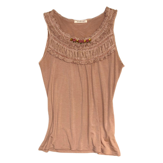 Axes dusty rose lace top