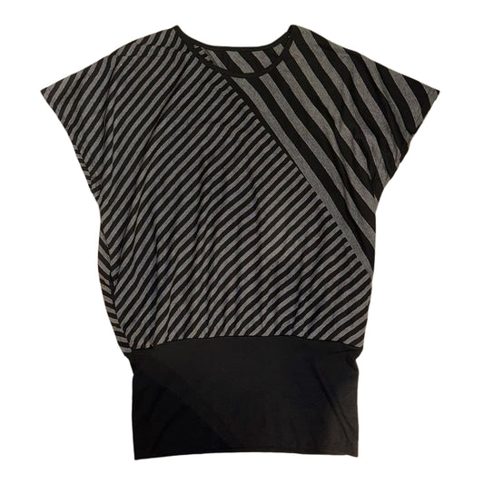 Black stripes long top