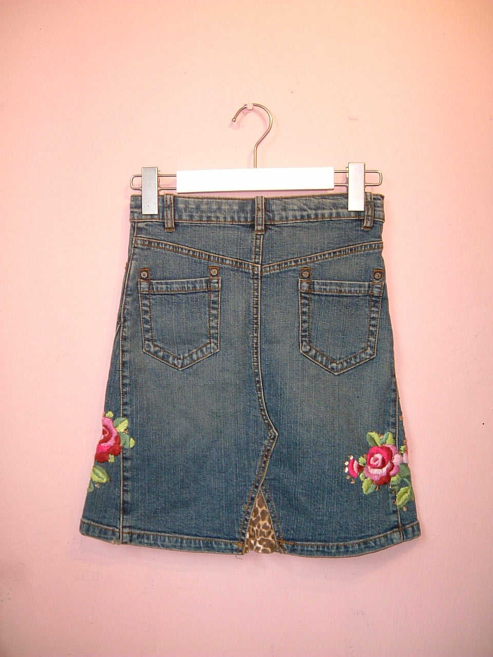 Denim skirt With Leopard and Flower embroidery