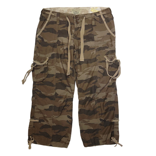 Abercrombie & Fitch camo jorts