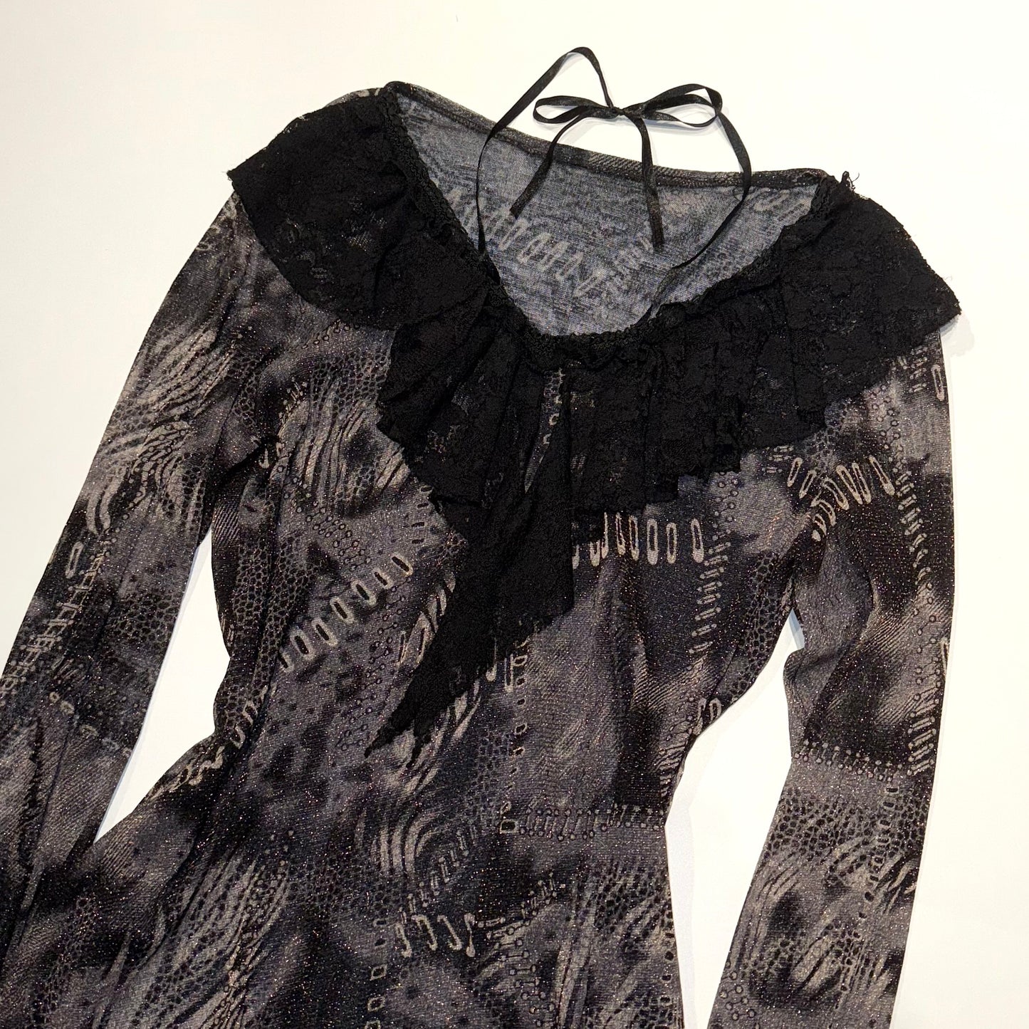 Black lace collar glittering long sleeve