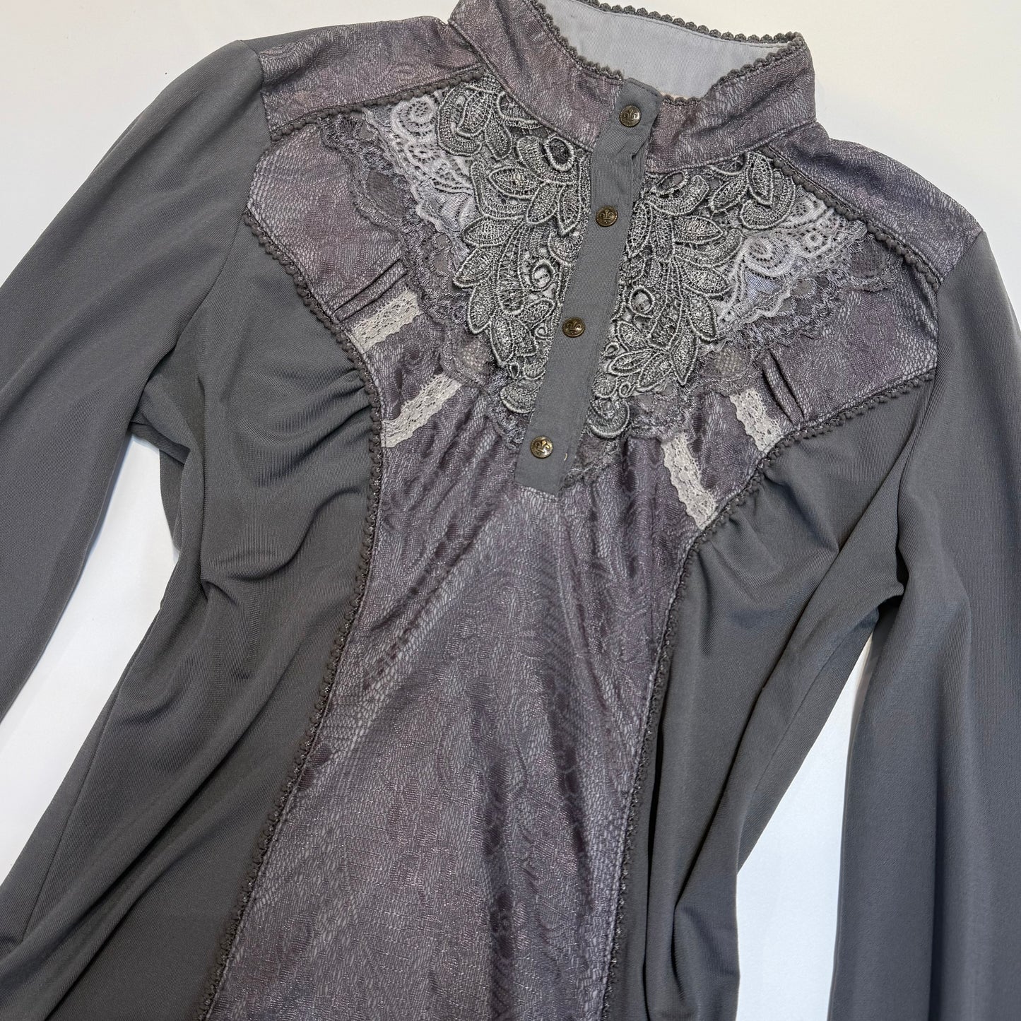 Ozzon grey lace long sleeve