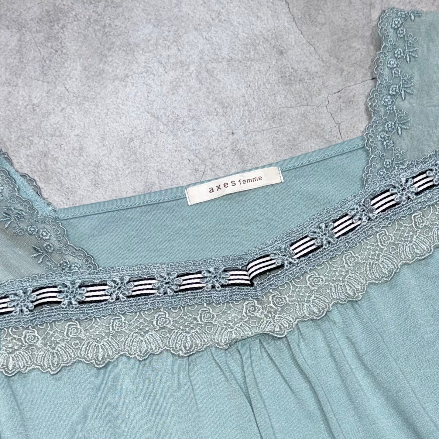 Axes tiffany blue floral lace tank