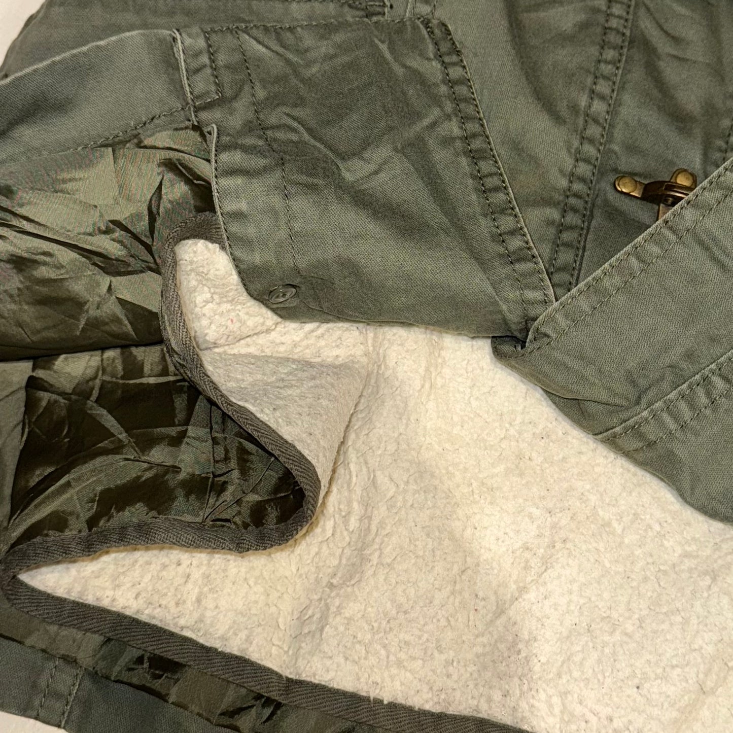 As know as pinky green fireman clasp jacket