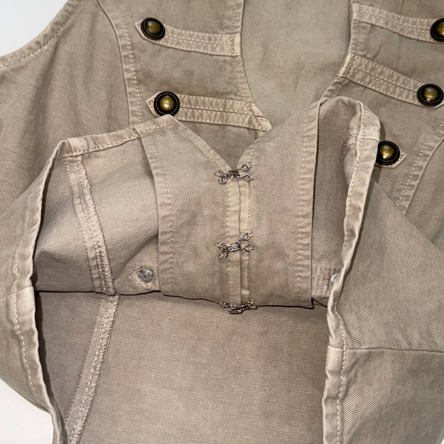 Beige napoleon vest