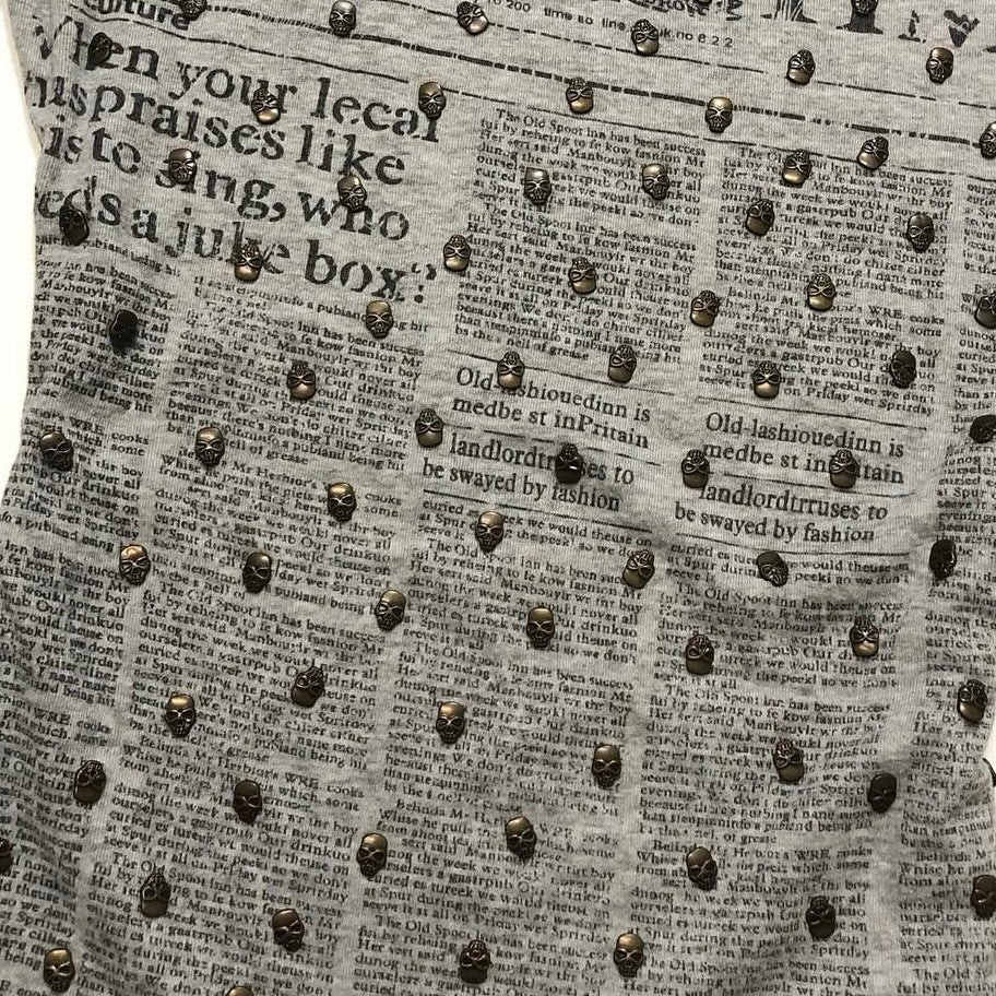 Grey skull long sleeve