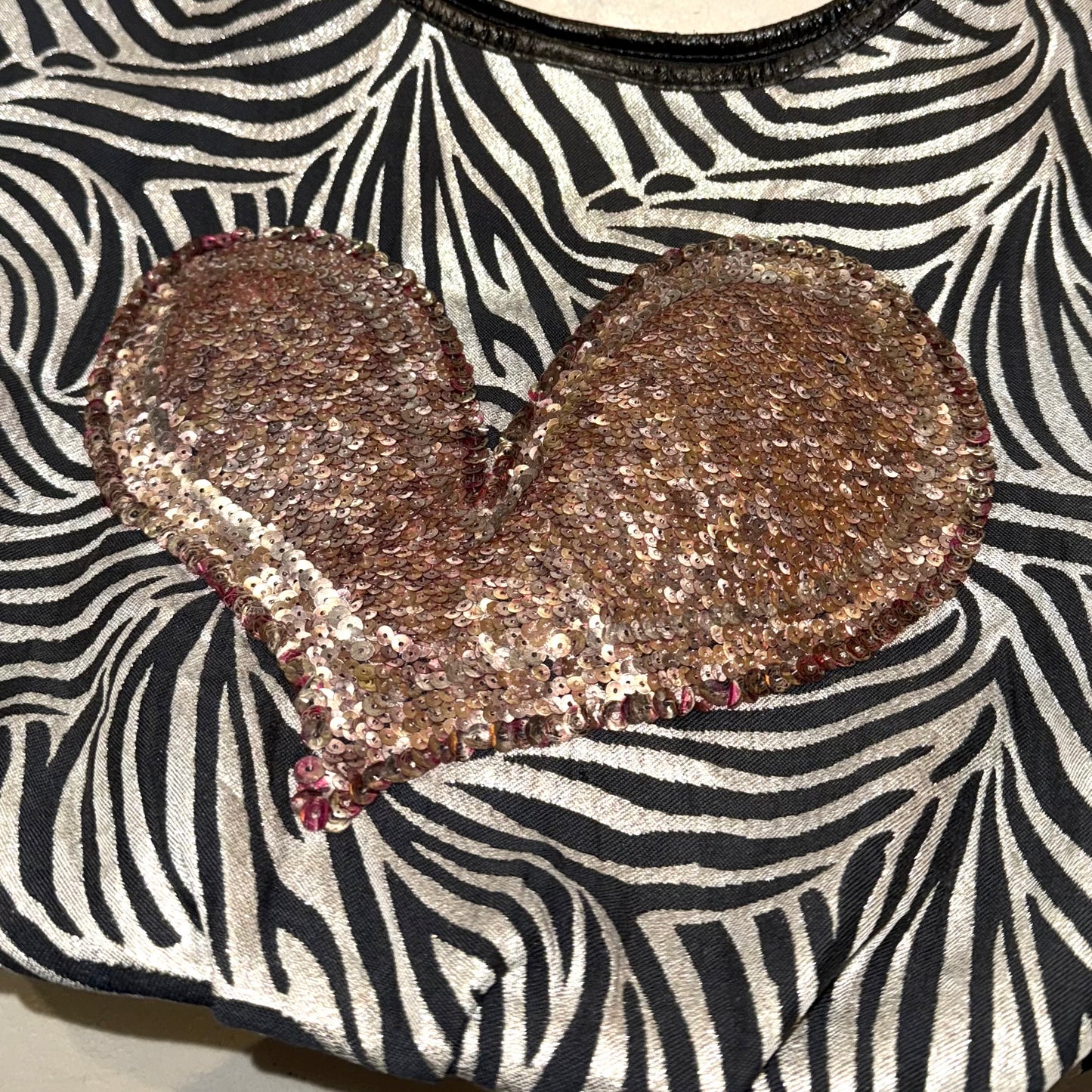 Thinkbee glittering heart zebra shoulder bag