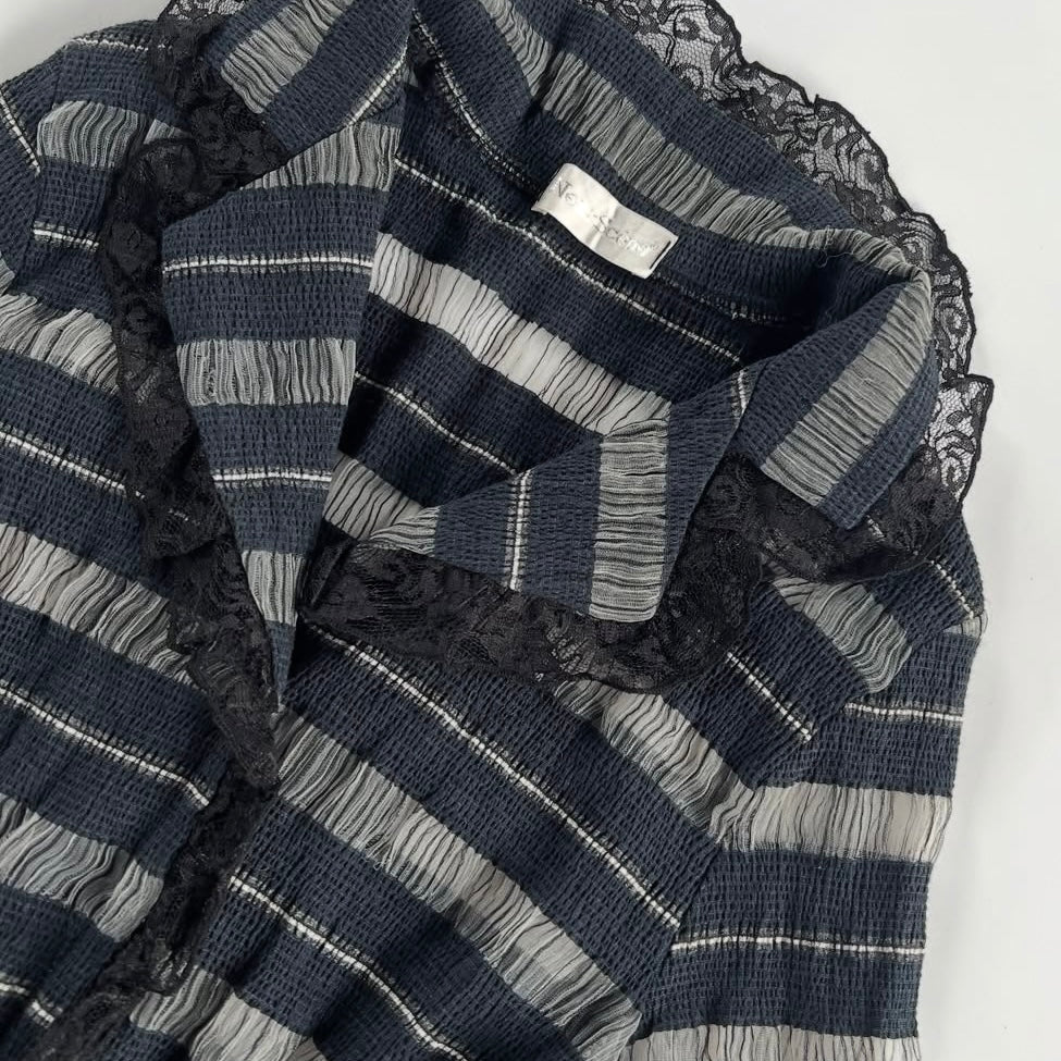 Black lace stripe pleated outer