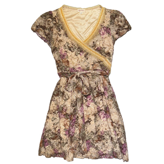 Floral lace dress with fur trim