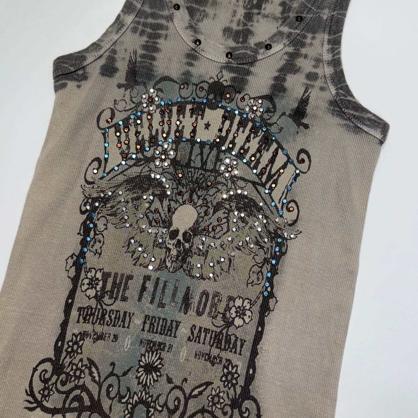 Skinny Minnie rhinestones rivets skull top