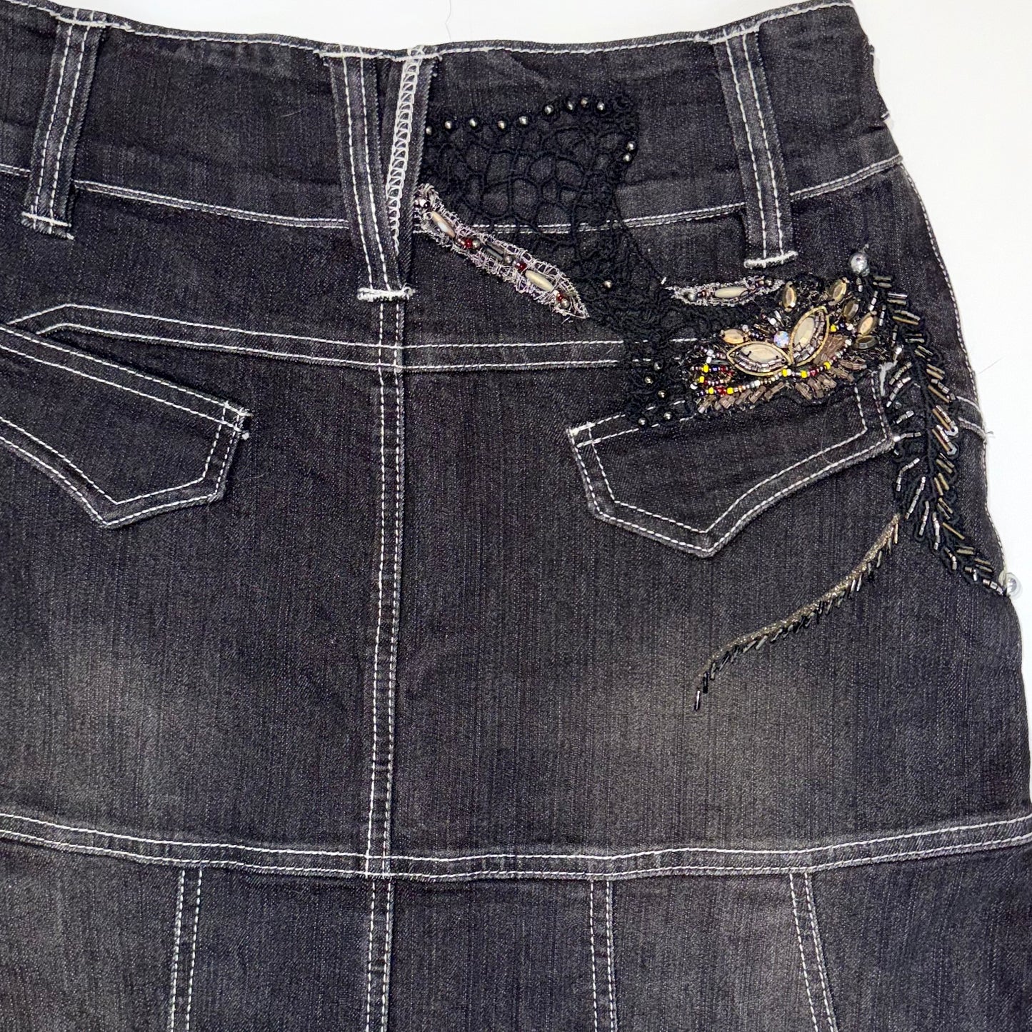 Embroidered denim skirt