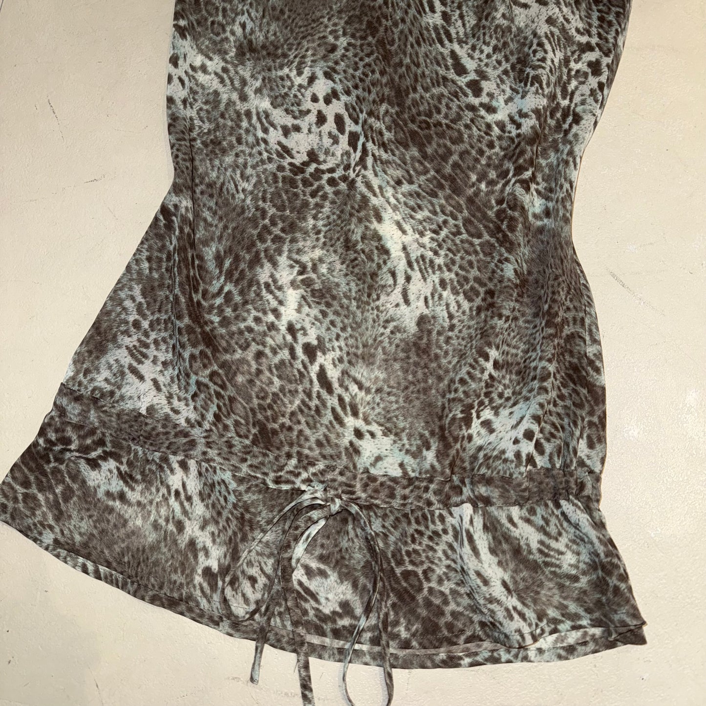 Cheetah sleeveless mesh blouse