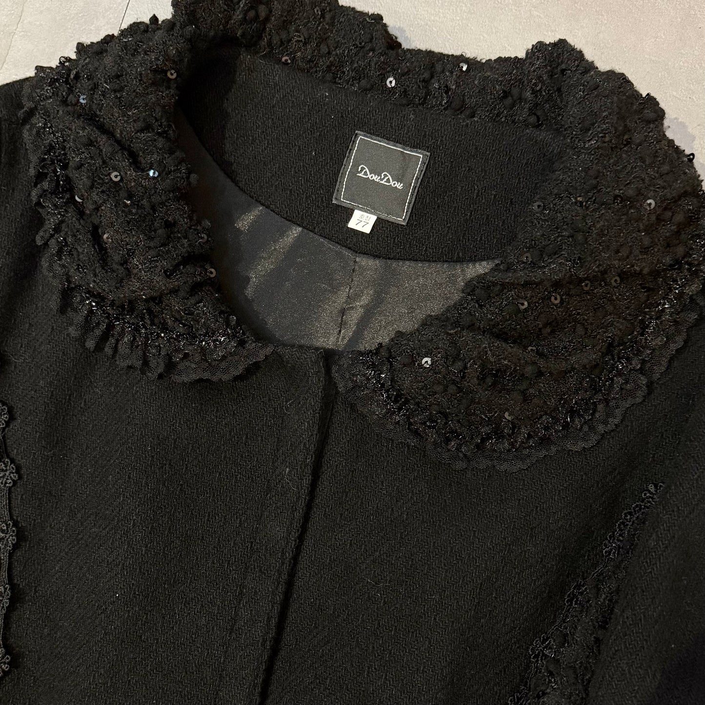 Black lace embroidered long coat