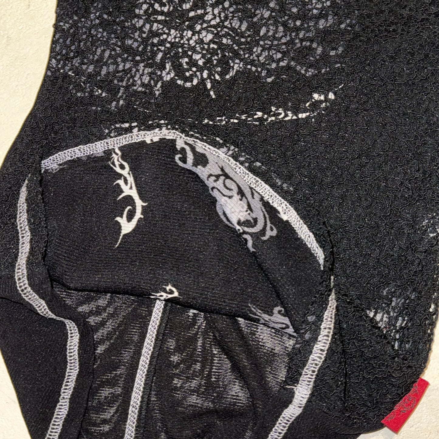 Hikzoh OzzOn black lace mesh layered zipper top