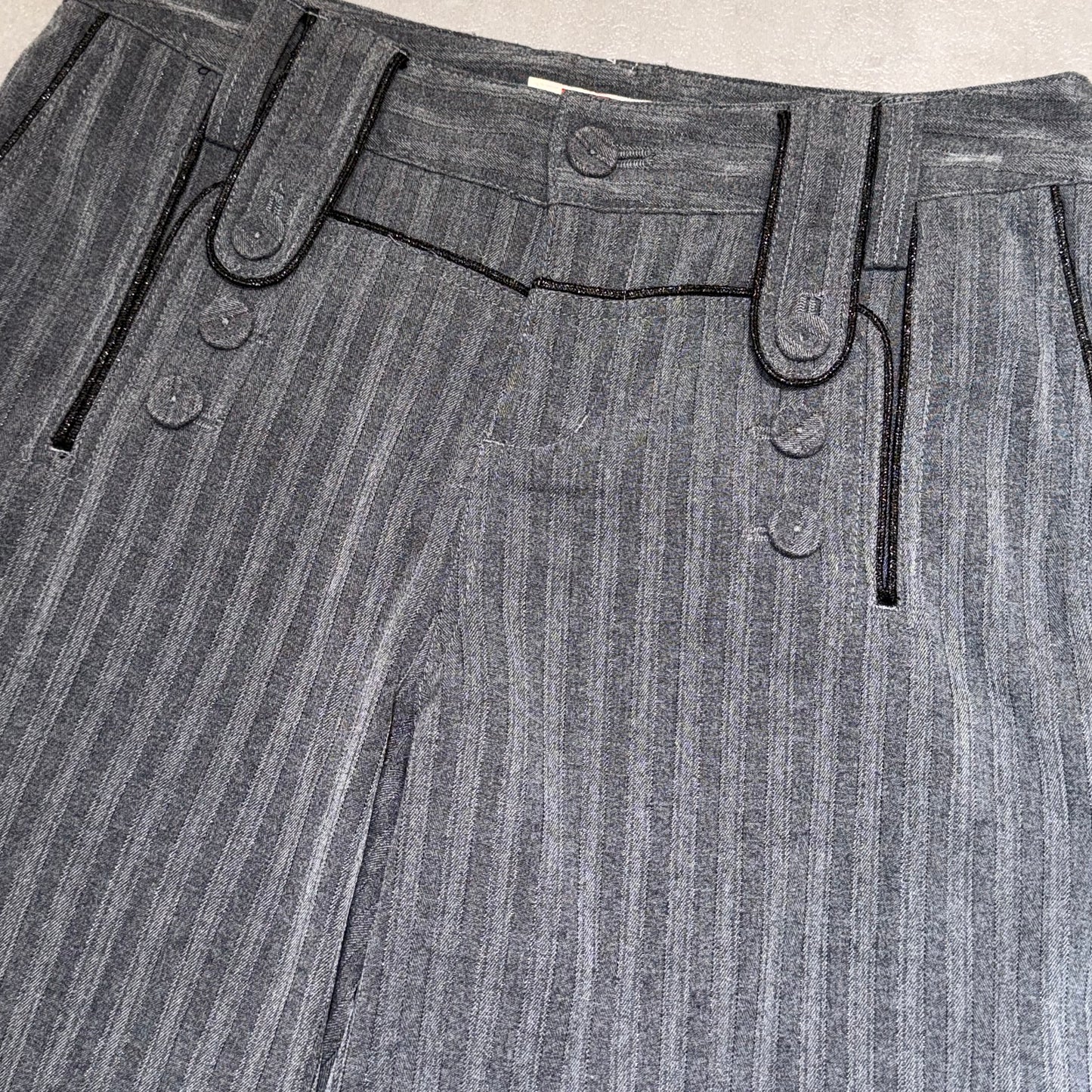 Tailored capris